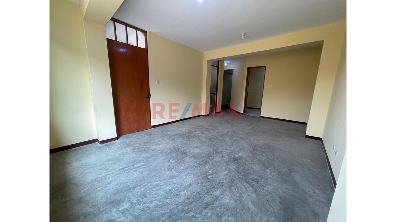 Venta Edificio De 5 Pisos - Collique Comas - 12