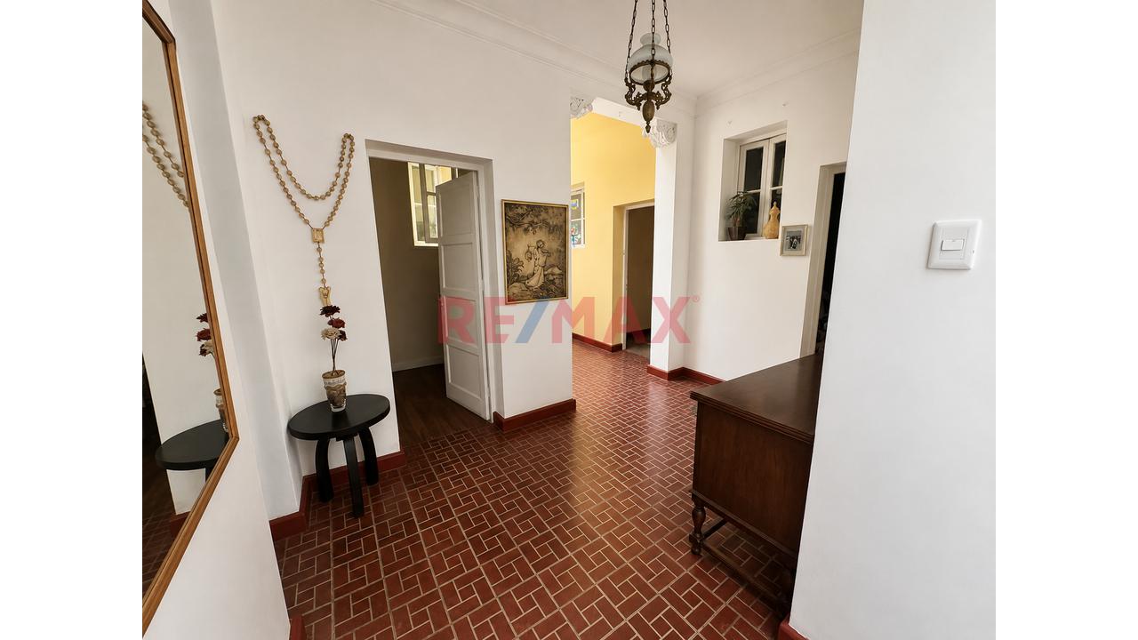 Casa Primer Piso Con Ingreso Independiente, Patio Y Cochera Techada – Jesús María - 12