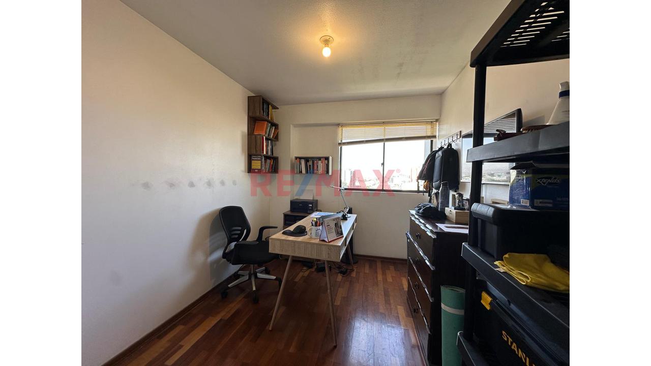 Vendo Lindo Departamento De 3 Habitaciones Con Vista A Parque En Miraflores!! — foto 10