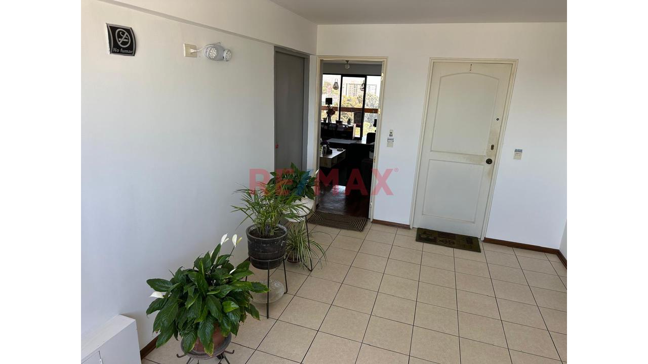 Vendo Lindo Departamento De 3 Habitaciones Con Vista A Parque En Miraflores!! — foto 14