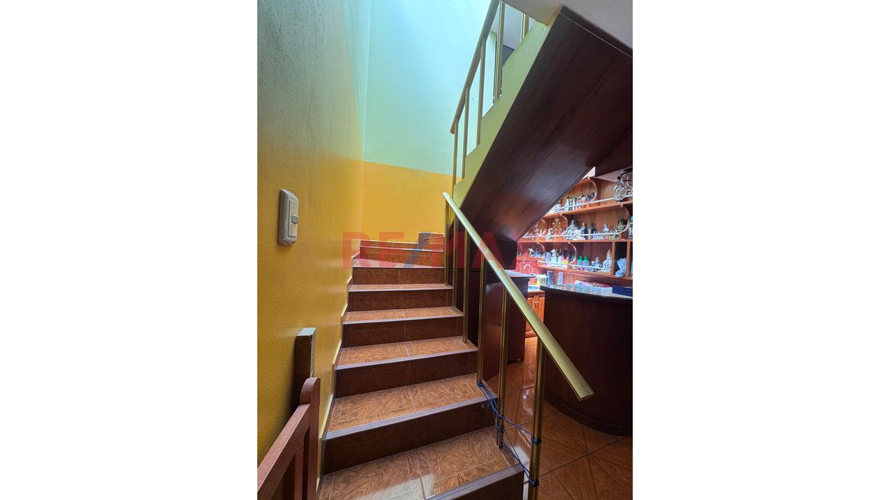 🏡✨ ¡Se Vende Amplia Casa En Asociación José Olaya – Cayma! — foto 3