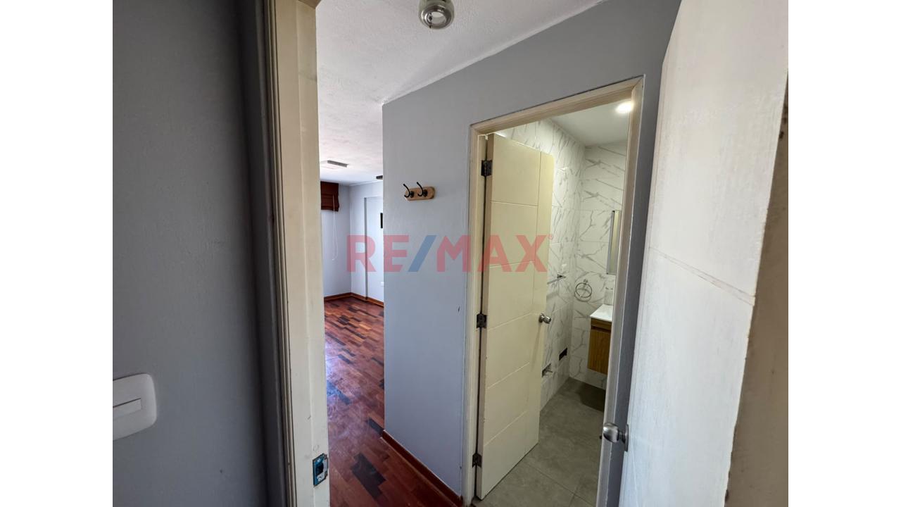 🏢 ¡Amplio Y Luminoso Departamento De 101 M² En Piso 8 + Cochera! No Negociable — foto 8