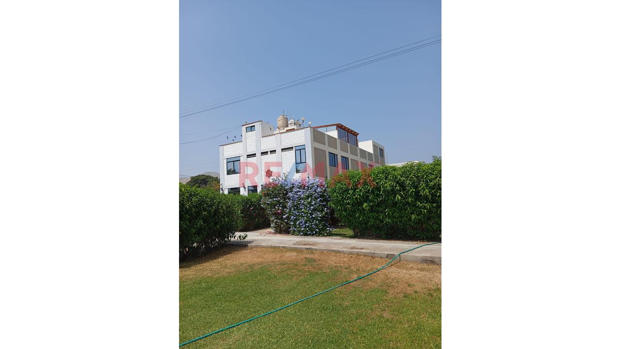 Vendo Exclusiva Casa De 3 Pisos En El Balneario De Santa Rosa: Urb Country Club - 21