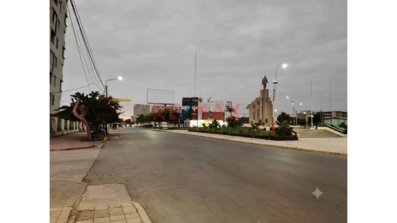 TERRENO COMERCIAL 3