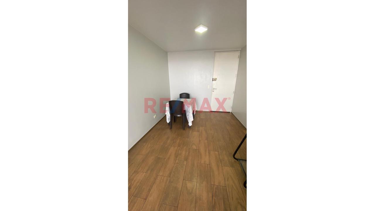 Venta De Departamento Y Estacionamiento — foto 3