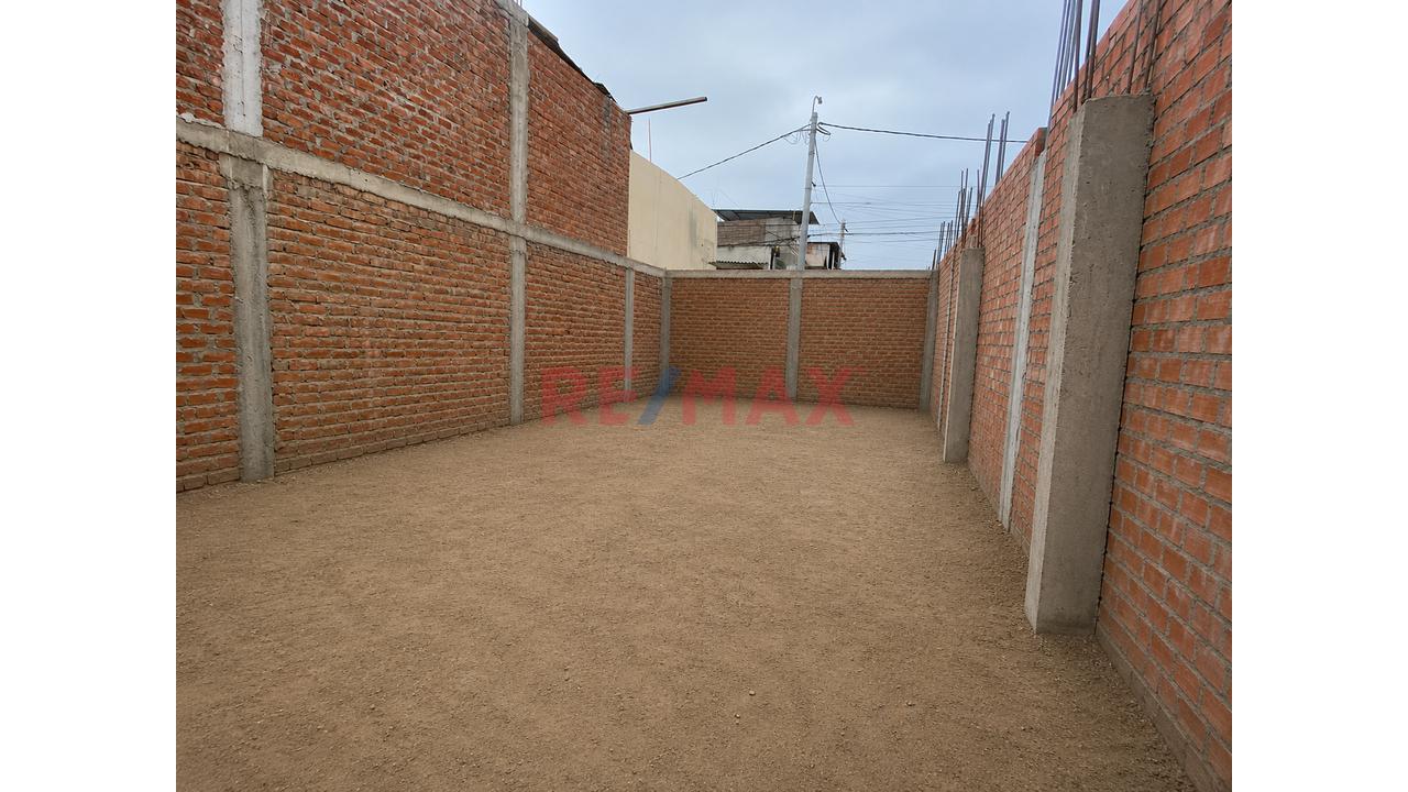 Venta Terreno Manuel Arevalo - 2