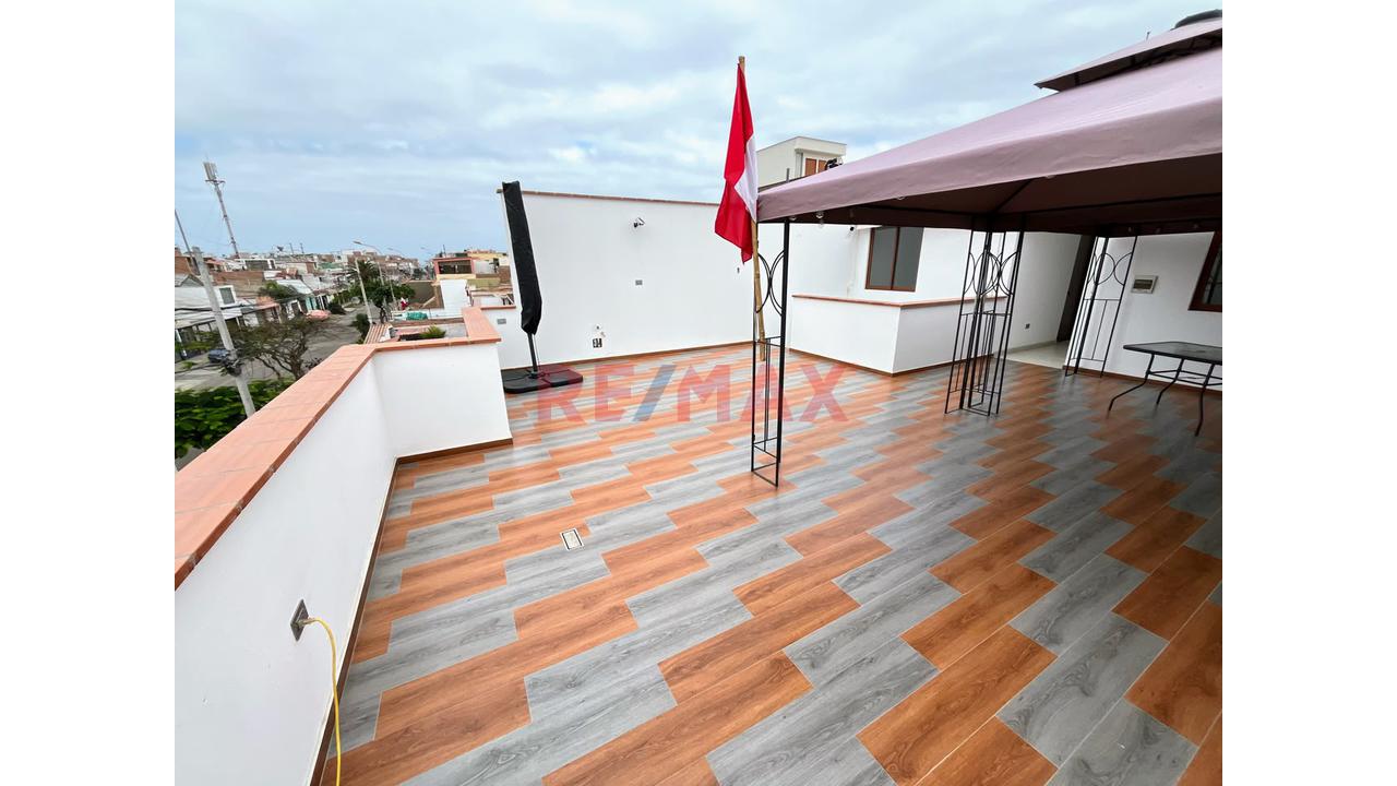 Vive A Un Paso De Todo, En Urb. Cedros De Villa - Chorrillos!!… En Moderna Y Acogedora Casa De 3 Pisos - 15