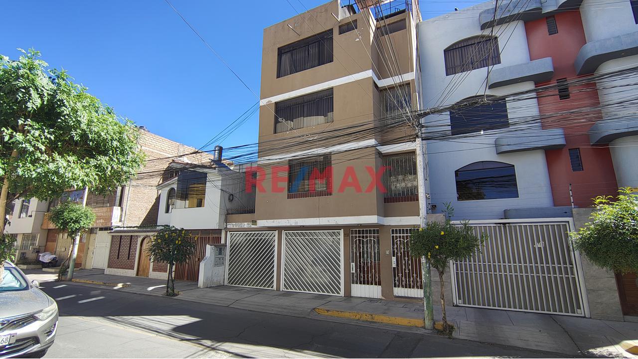 Vendo Departamento Remodelado En Urb. Agricultura - Jose Luis B.Yr.