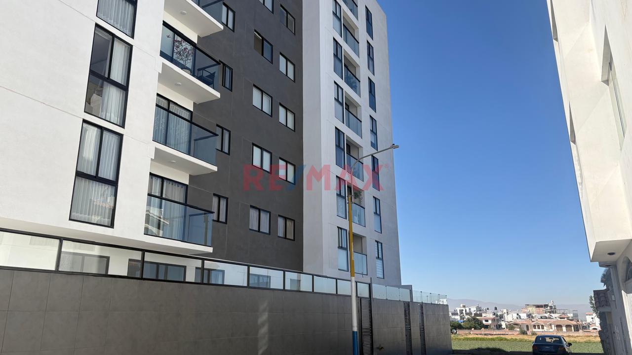 Vistas Panoramicas Y Confort En Yanahuara! Tu Nuevo Hogar Cerca A La Av Metropolitana — foto 6