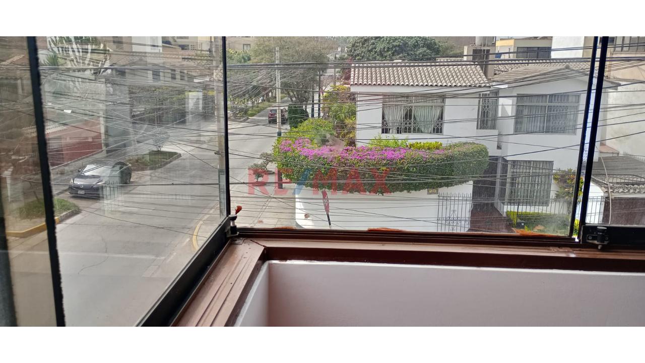 Venta Lindo Departamento En 3 Piso En Surco — foto 14