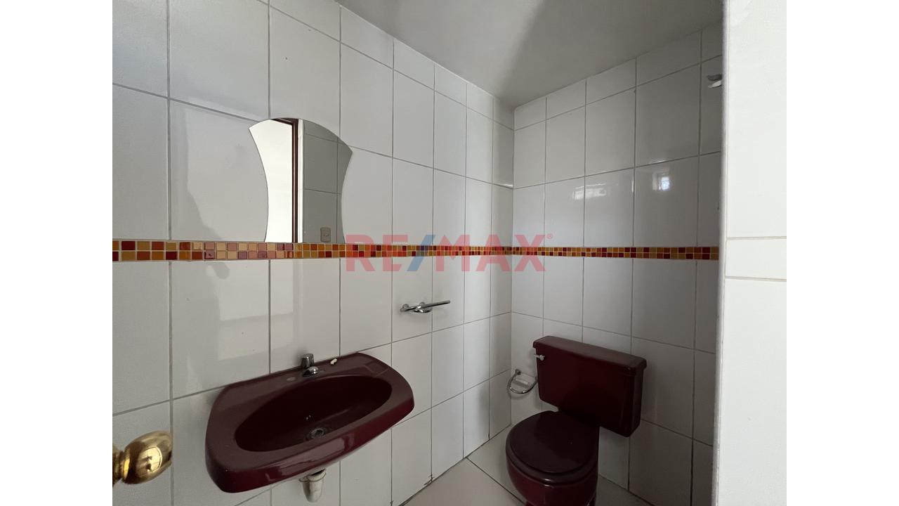 Local Comercial En Avenida Principal - 3Er Piso - 11