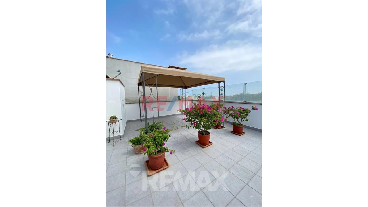 Se Alquila Duplex Con Terrazas En Portillo San Isidro - 16