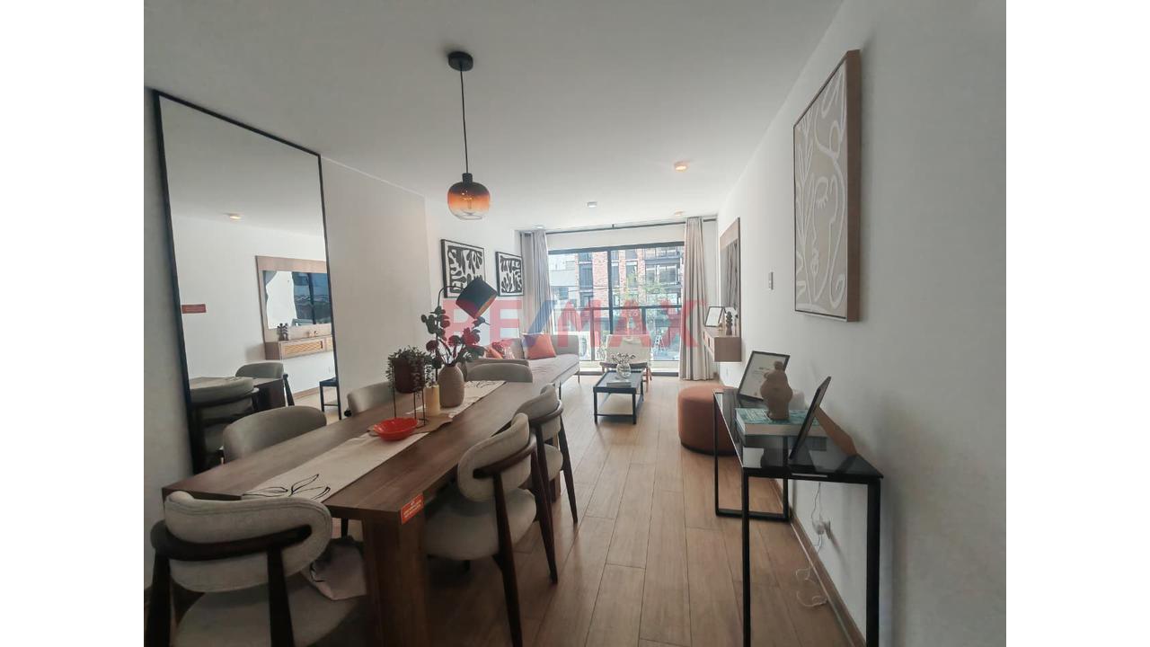 Departamento De Estreno En Miraflores En Venta, Balcón Y Vista A Calle — foto 12