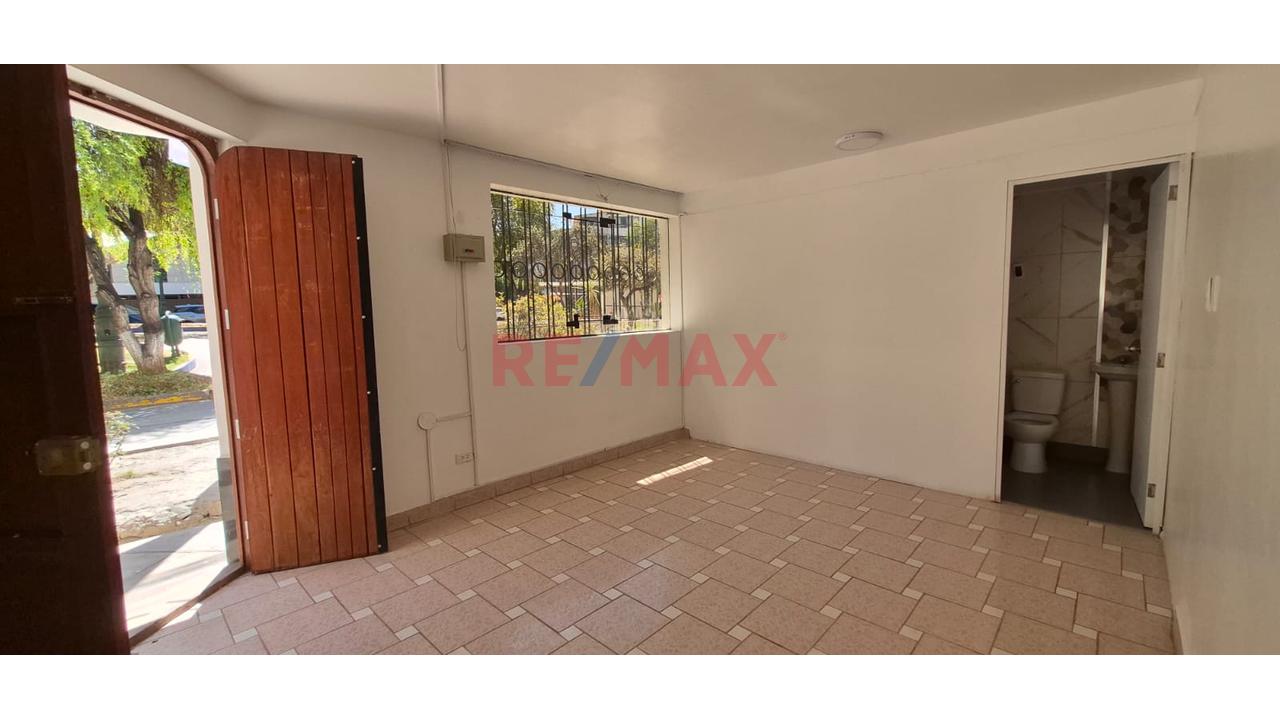Local Comercial En Alquiler – Excelente Ubicación