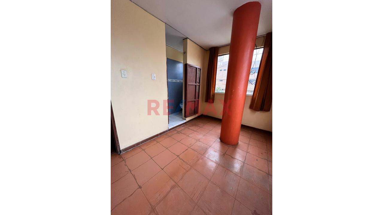 Se Alquila Local Comercial Para Hostal En San Juan De Lurigancho — foto 5