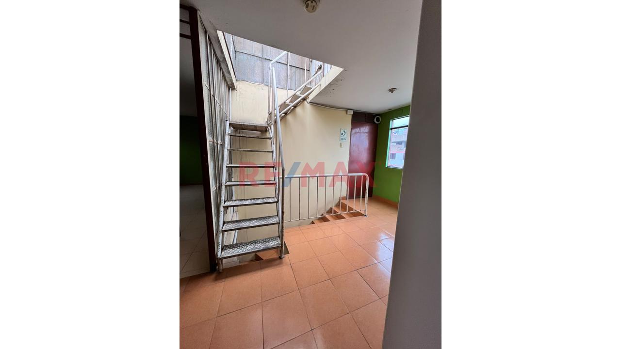 Se Alquila Local Comercial Para Hostal En San Juan De Lurigancho — foto 9