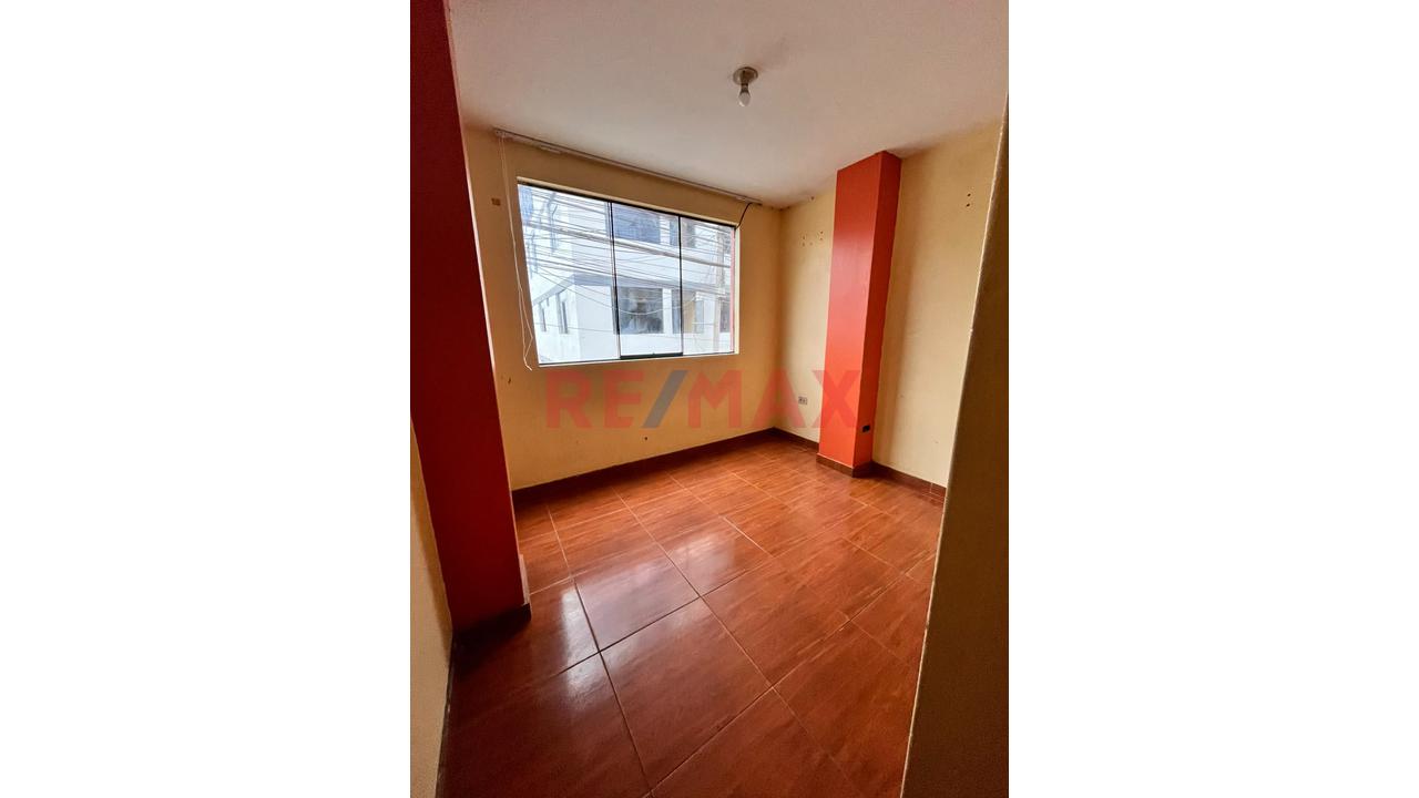 Se Alquila Local Comercial Para Hostal En San Juan De Lurigancho — foto 4