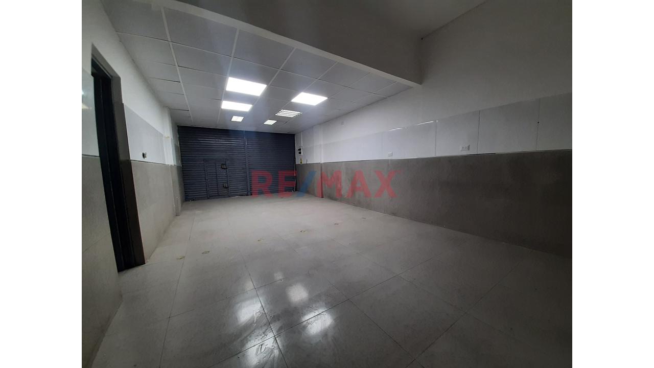 Local Comercial En Alquiler En Urb La Negrita - Puerta A La Calle — foto 6