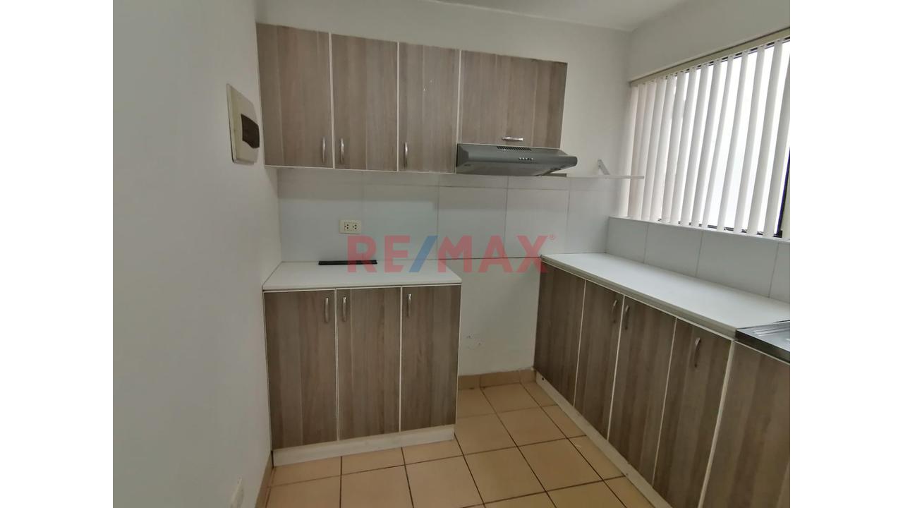 Vive En Los Álamos De Monterrico | 3 Dorm. + Cochera | Condominio Privado | Us$133,000 Ocación - 2