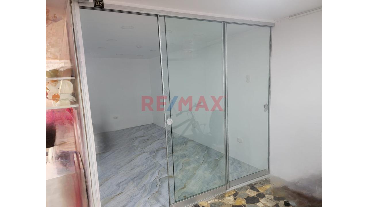 🏢✨ ¡Tu Negocio En El Corazón De San Isidro! 📍💼 🛍️ Local Comercial En Alquiler – Av. Camino Real 🔑✨ - 6