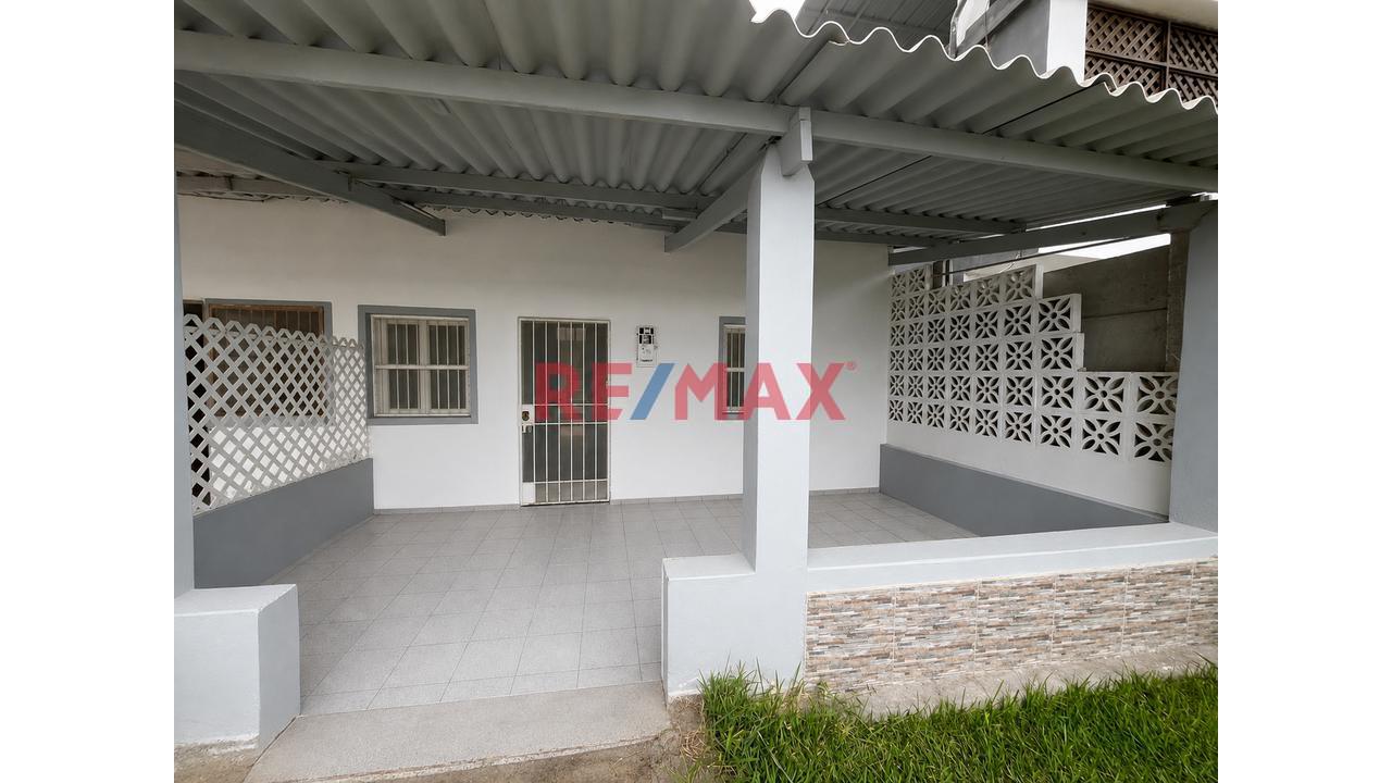 Linda Casa En Venta En Yacila - Piura - 1