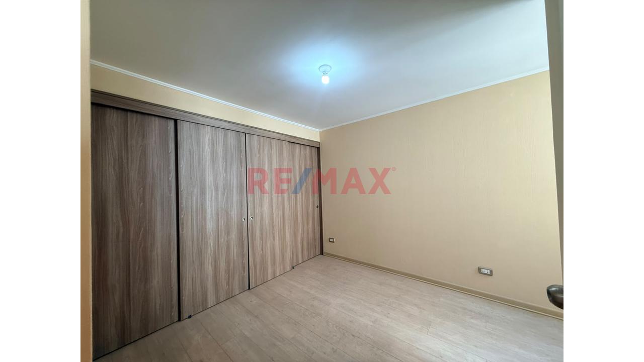 Departamento En San Miguel – Piso 8 | Balcón | 2 Dorm. + Opción A 3 | Condominio Alto Venezuela — foto 13