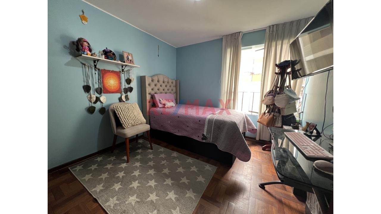 🏡 Departamento En Venta En San Borja – Amplio, Iluminado Y En Excelente Ubicación - 2