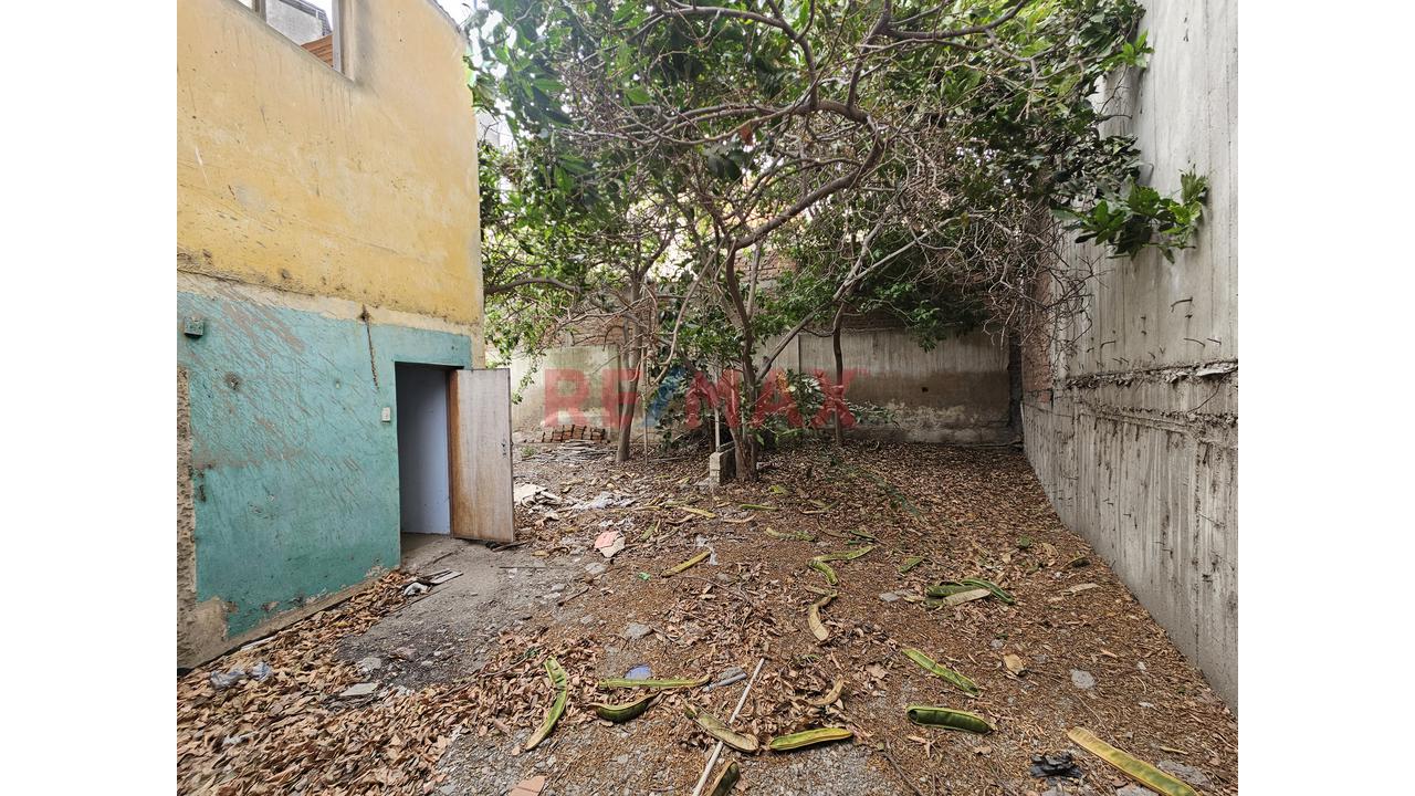 Casa En Venta Como Terreno En Urb. San Fernando – 405 M² En Zona Residencial - 6