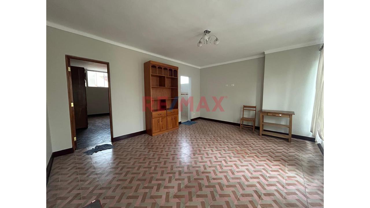 Departamento En Alquiler En Jesús María – 1 Dormitorio Con Vista A Parque | S/ 1,800 — foto 4