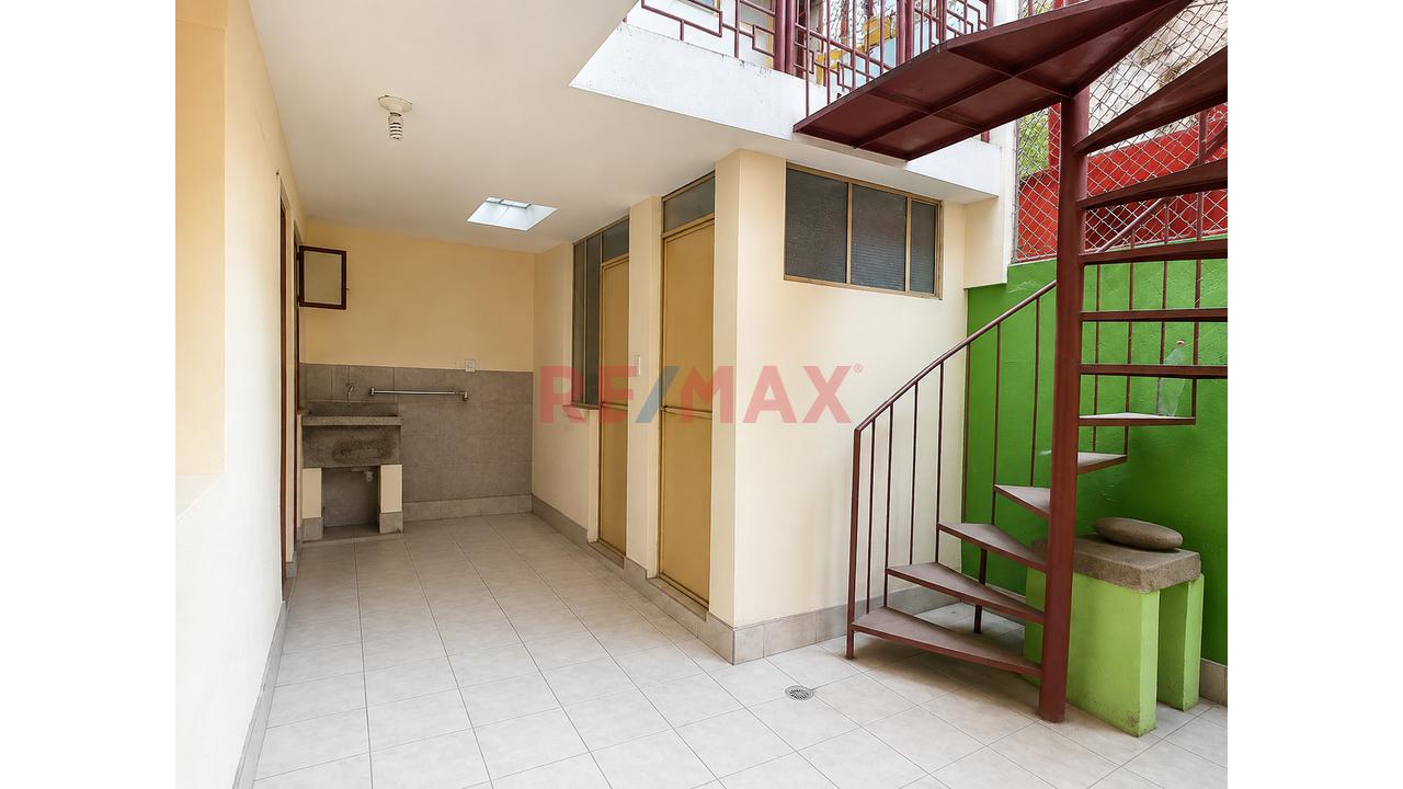🏡 Casa En Venta – Urb. Marcavalle | Cusco - 3