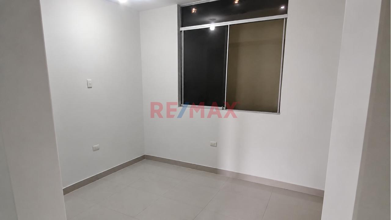 ¿Buscas Un Departamento Cómodo Para Tu Familia Enla Urb. Ignacio Merino? - Cerca A La Udep Y La Utp — foto 6