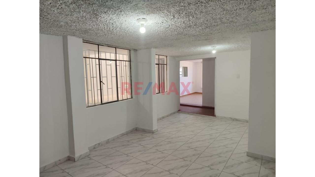 Se Alquila Oficina Comercial