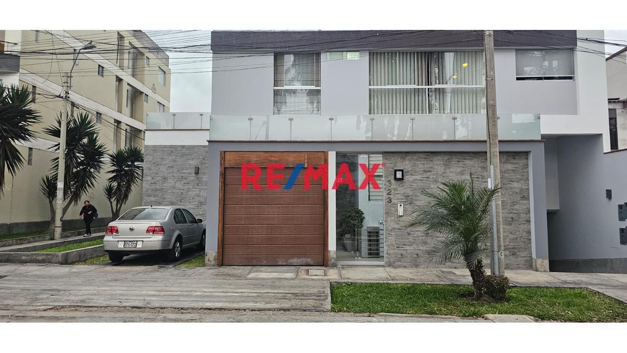 Departamento  De 126.37M² En Urb. Chama Con Gas Natural, 3 Dorms + 2 Cocheras Incluidas