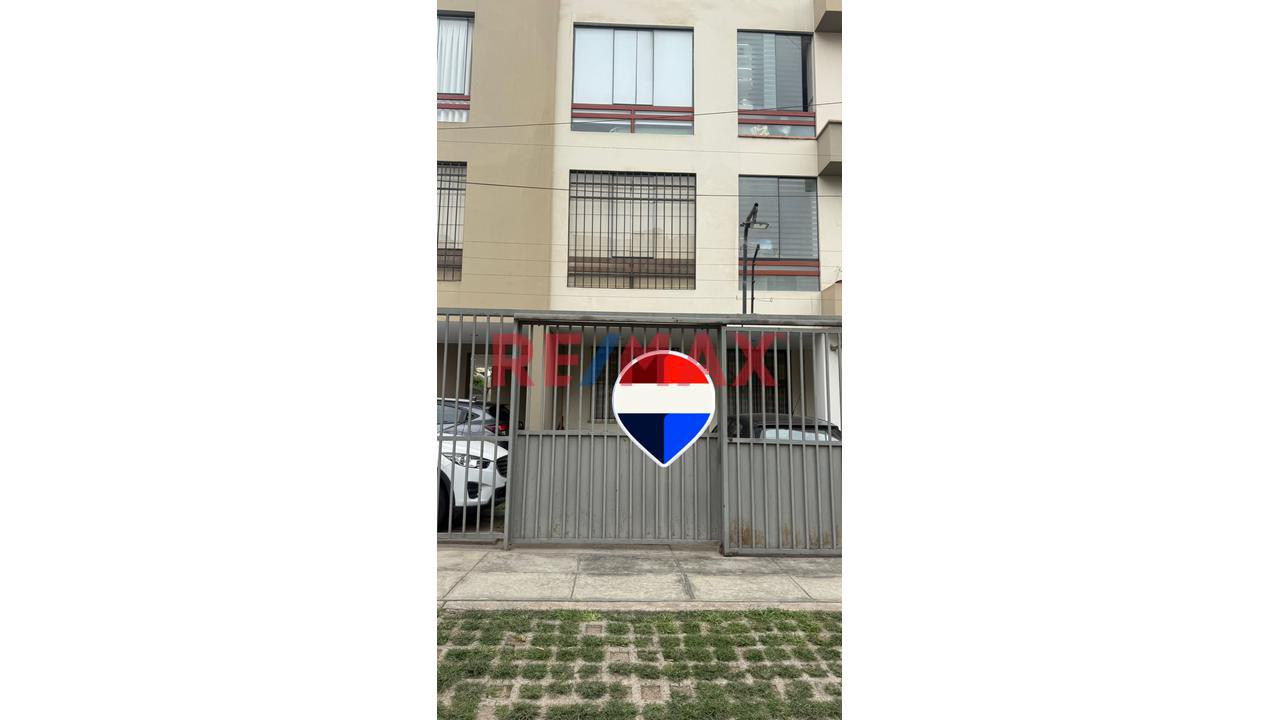 🚗 ¡Vendo Estacionamiento En Surquillo! - 1