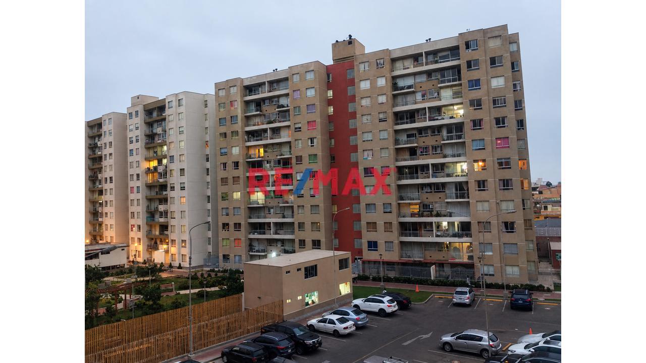 ¡Dpto En 1Er Piso Con Terraza En Condominio Los Prados | Piscina, Gimnasio Y Áreas Verdes!