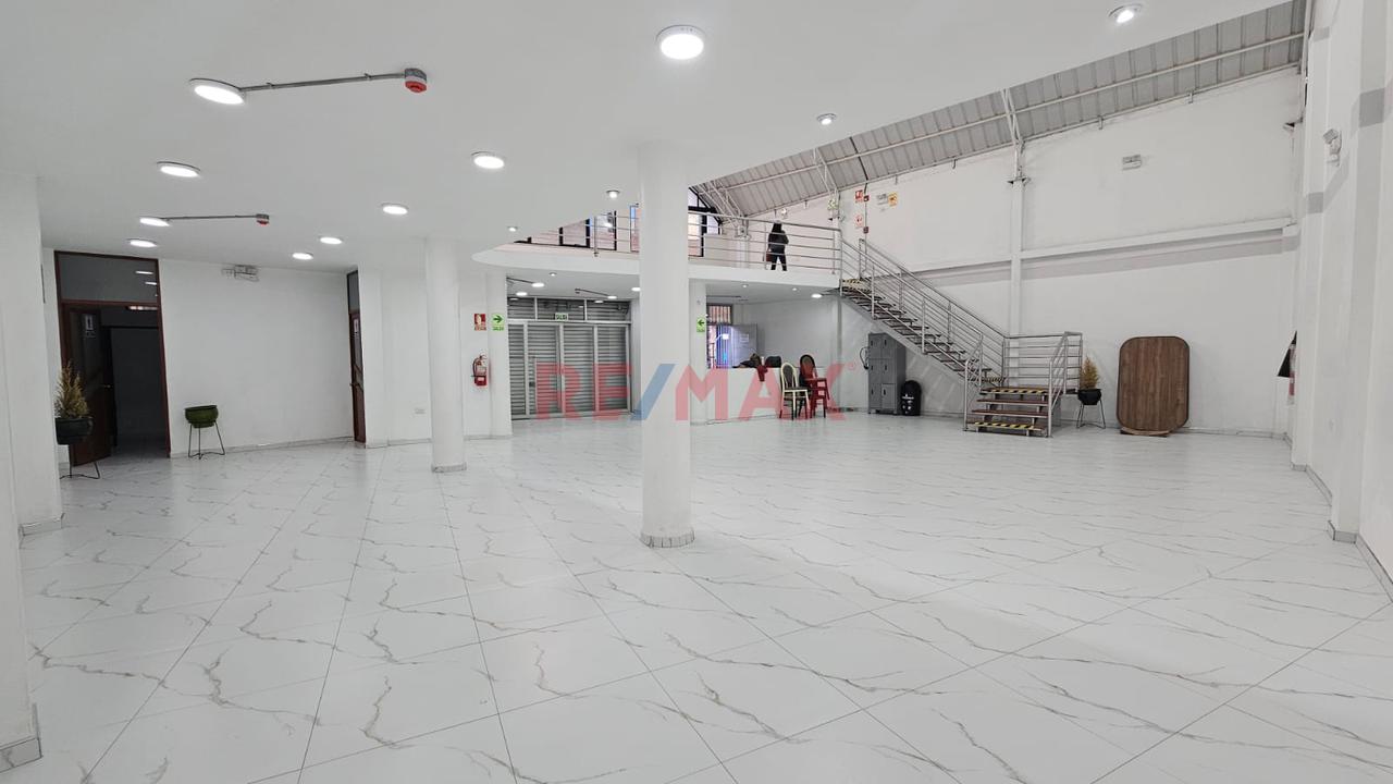 🏢 Local Comercial En Alquiler – 180 M² | Av. José Olaya — foto 2