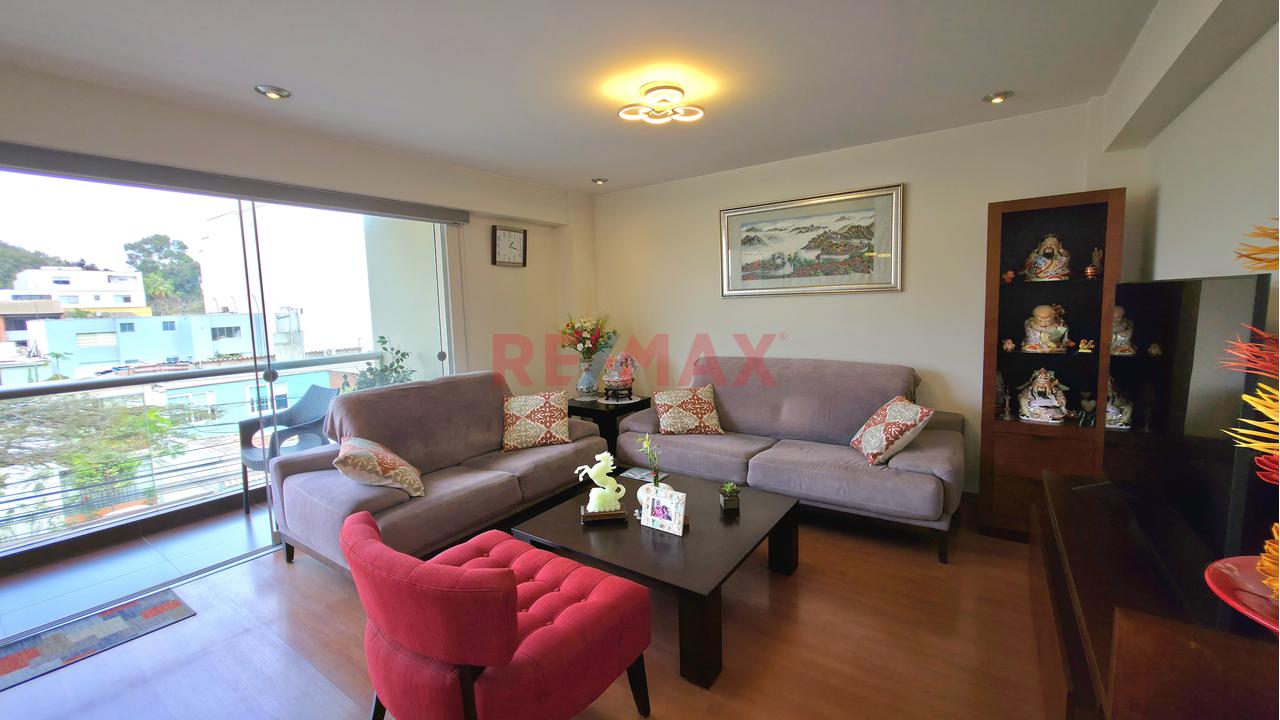 Departamento Flat De 3 Dormitorios En Jr. Marcona Surco - 2