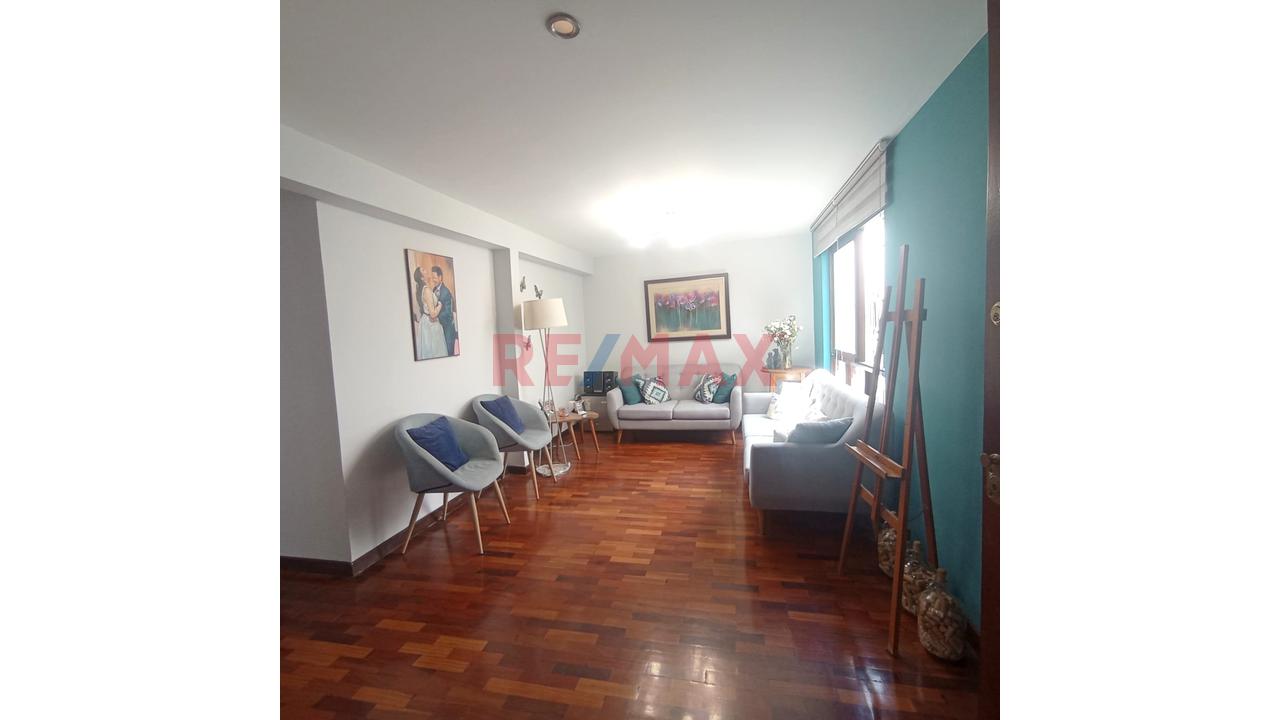 Se Vende Hermoso Departamento Tipo Casa En Primer Piso
