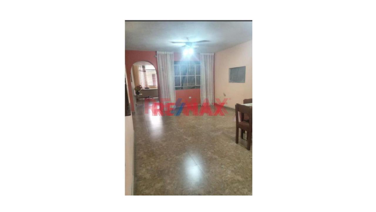 Se Vende Amplio Y Acogedor Duplex Con Azotea Totalmente Techada. - 10