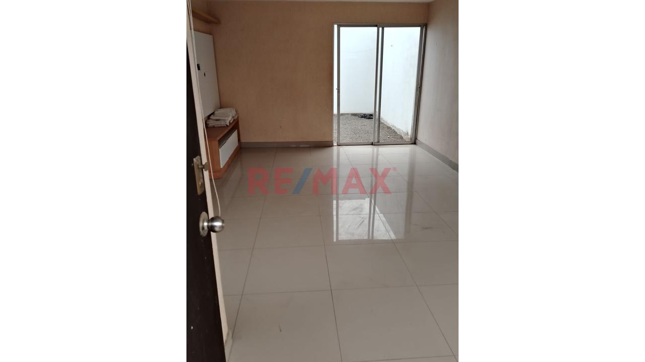 🏡 Casa De 2 Pisos En Condominio Cerrado Villa Club 5 Con Seguridad 24/7 🔒 — foto 4