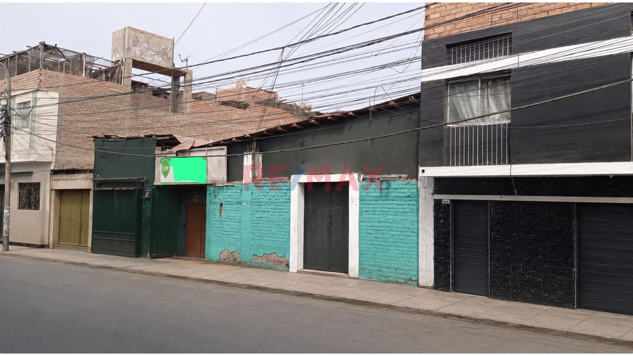 Venta De Terreno Comercial De 600 M2 En Barranca - 1