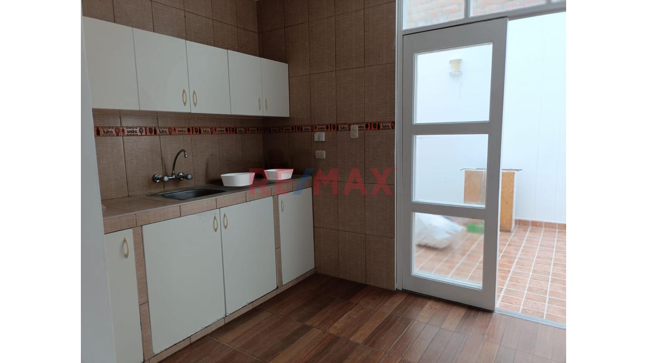 Alquiler De Casa En Exclusivo Condominio De Sunampe - 4