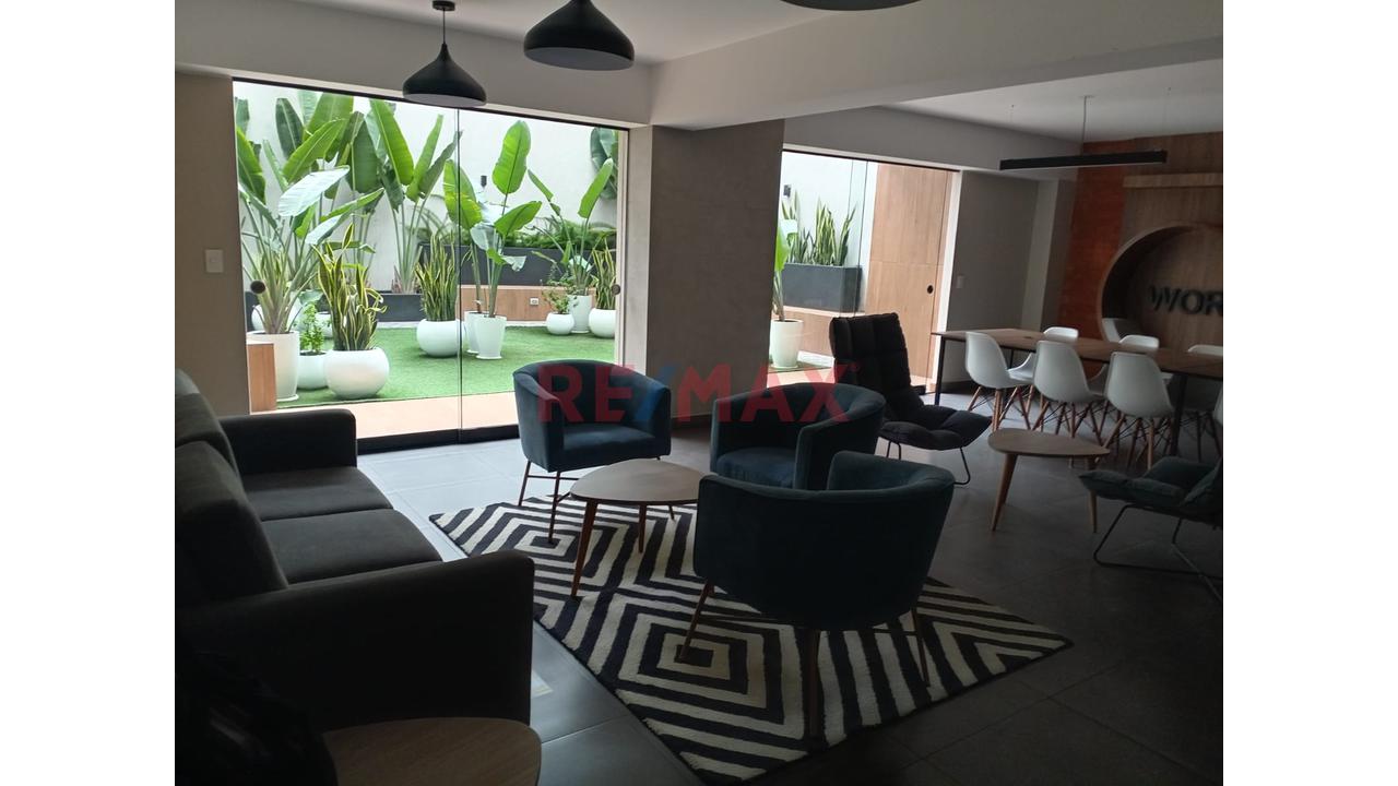 Alquiler De Hermoso  Departamento En La Av,Tomas Marsano En Surquillo — foto 12