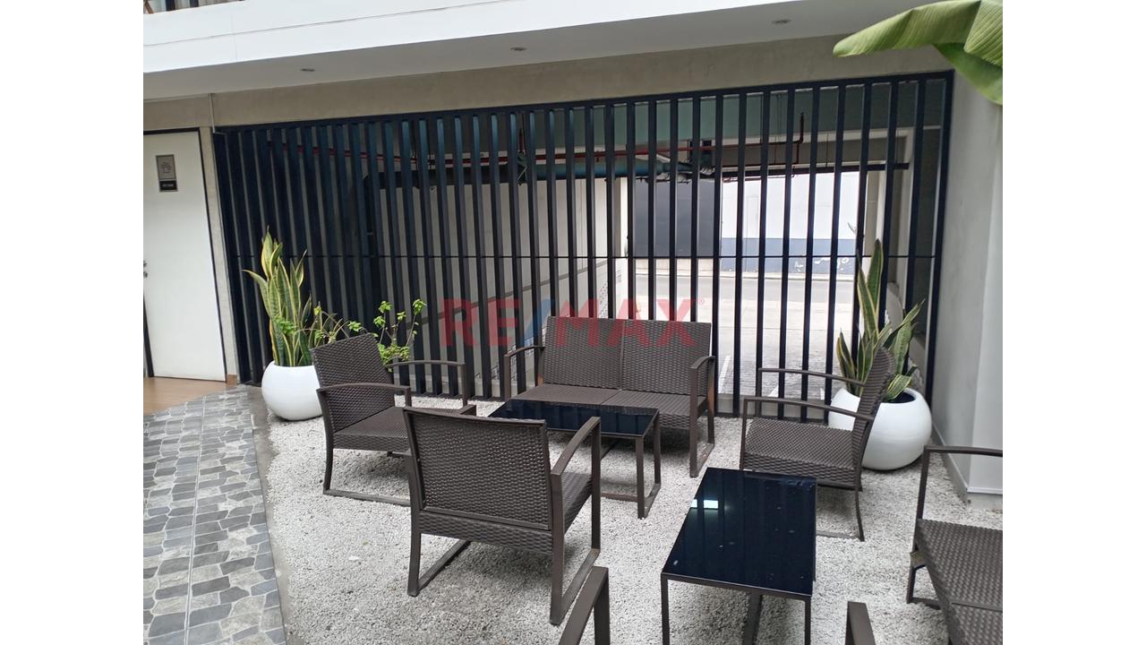 Alquiler De Hermoso  Departamento En La Av,Tomas Marsano En Surquillo — foto 3