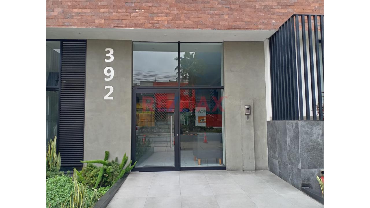 Alquiler De Hermoso  Departamento En La Av,Tomas Marsano En Surquillo — foto 4