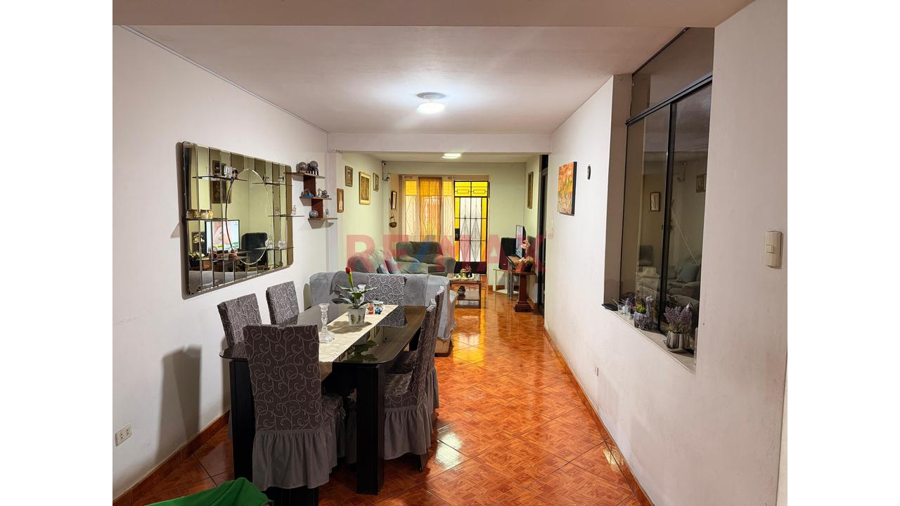Vendo Acogedora Casa De 3 Pisos — foto 4