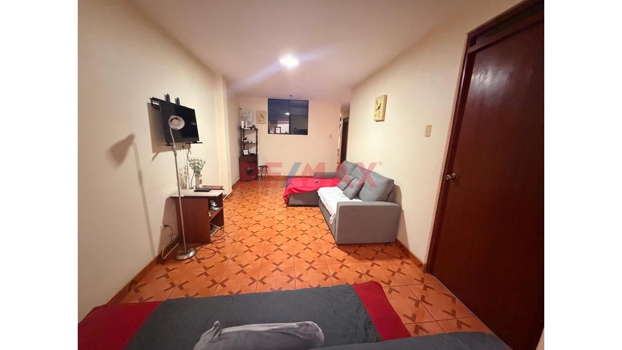 Vendo Acogedora Casa De 3 Pisos — foto 11