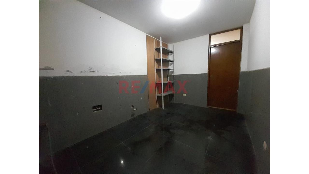 Venta De Casa Con Cochera En Urbanizacion San Diego - Smp — foto 5