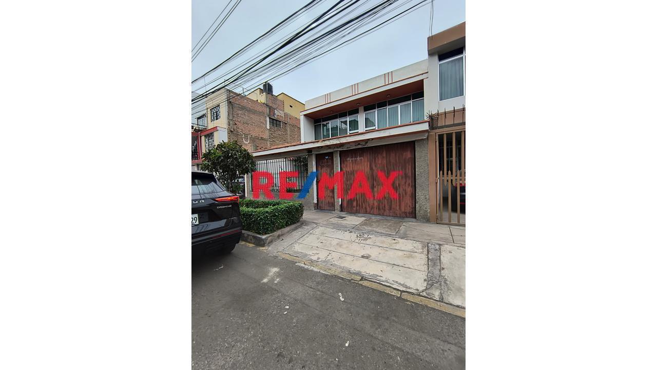 🏡 Casa Amplia En Venta En San Miguel – Urb. Pando - 1