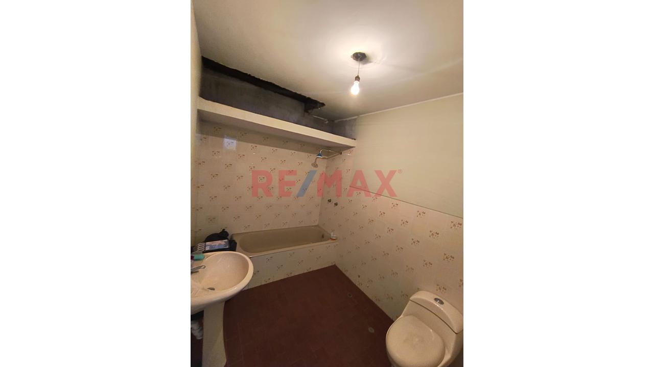 🏡 Casa Amplia En Venta En San Miguel – Urb. Pando - 10